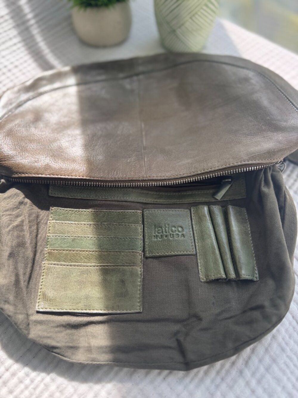 Latico | Callie Leather Sling bag - Picture 4 of 8